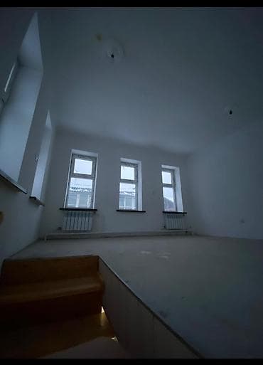 Үйлөрдү сатуу: 70 м², 3 бөлмө — 2