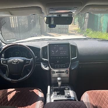 Toyota Land Cruiser: 2016 г., 4.6 л, Автомат, Бензин, Внедорожник — 9