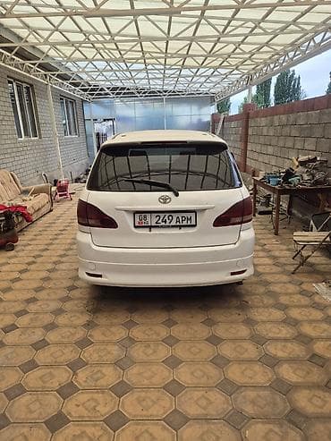 Продажа авто: Toyota Ipsum: 2001 г., 2.4 л, Автомат, Бензин, Минивэн — 4