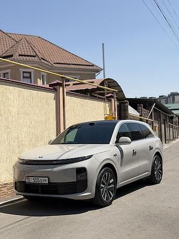 Lixiang L6: 2025 г., 1.5 л, Автомат, Электромобиль, Внедорожник — 6