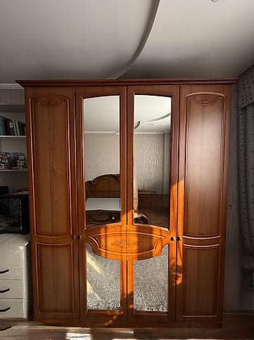 прованс мебель: Спальный гарнитур, Б/у, Тумба, Шкаф, Двуспальная кровать, Белоруссия, МДФ, Самовывоз, цвет - Коричневый — 1