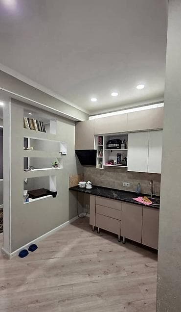 кирпичный дом: Продам 1 к -студию. Площадь кв 35 м2. Материал стен кирпич — 8