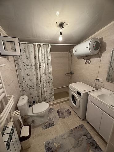Дома: 🏡 **Продаётся дом с участком в Ак-Ордо-1!** 📍 Район: Ак-Ордо-1 📐 — 7
