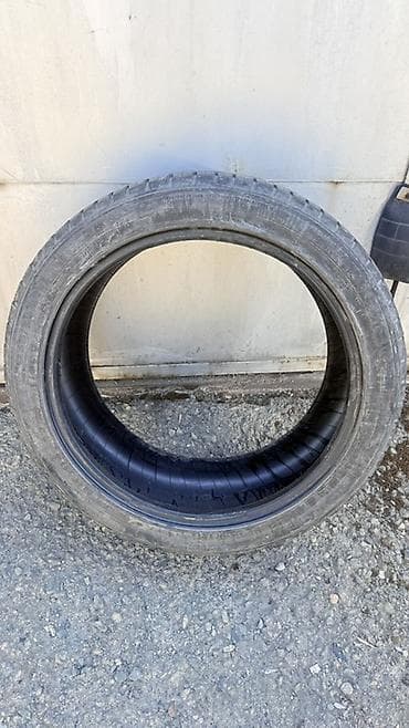 5т: Автошина летняя 235/45 R19

- Размер: 235/45 R19
Цена 5000 сом — 2