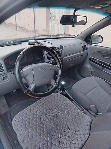 golf 3: Kia Rio: 2004 г., 1.5 л, Механика, Бензин, Универсал — 3