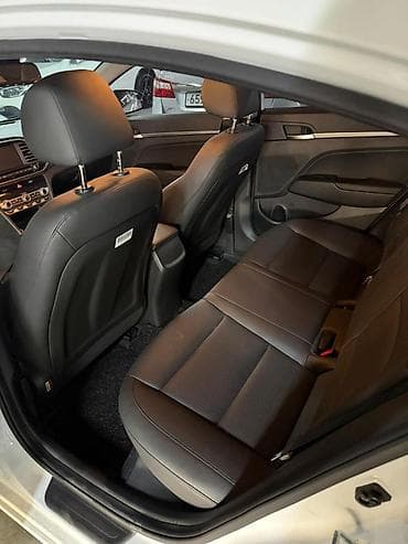 авто за 4000: Hyundai Avante: 2019 г., 1.6 л, Вариатор, Бензин, Седан — 6