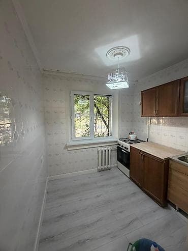 Недвижимость: 1 комната, 32 м², 10 мкр 104 серия, 1 этаж, Евроремонт — 7