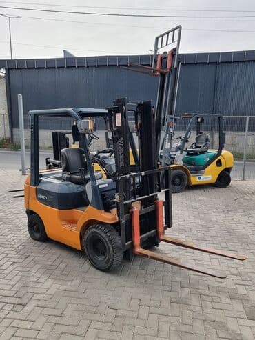 Погрузчик, Toyota, Колесный, Вилочный