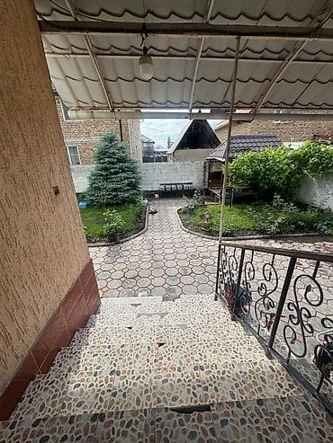 Үйлөр: Ж/и Арча-Бешик Чортекова/Шералиева Дом 190 кв м 📍участок 5 соток 📍6 — 7