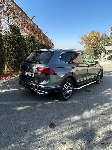 mazda 2000: Volkswagen Tiguan: 2022 г., Кроссовер — 6
