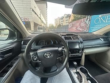 нива битый: Toyota Camry: 2013 г., 2.5 л, Автомат, Гибрид, Седан — 7