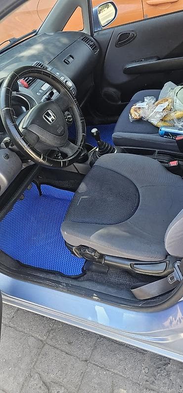 Транспорт: Honda Jazz: 2003 г., 1.3 л, Механика, Бензин, Хэтчбэк — 4