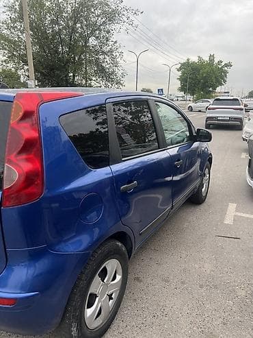 2008: Nissan Note: 2008 г., 1.4 л, Механика, Бензин, Хэтчбэк — 4