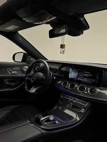 sprinter classic: Mercedes-Benz E-класс AMG: 2017 г., 3 л, Автомат, Бензин, Седан — 10