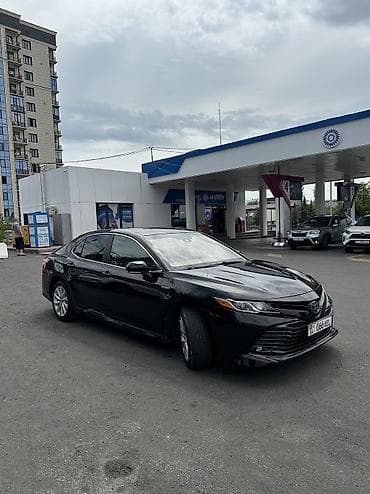Унаа: Toyota Camry: 2020 г., 2.5 л, Автомат, Гибрид — 3