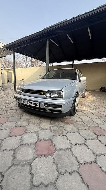 Volkswagen: Volkswagen Golf: 1993 г., 1.8 л, Механика, Бензин — 4