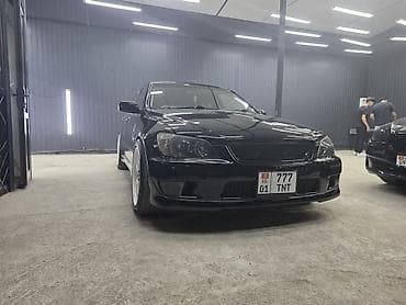 Продажа авто: Toyota Altezza: 2000 г., 2 л, Механика, Бензин, Седан — 1