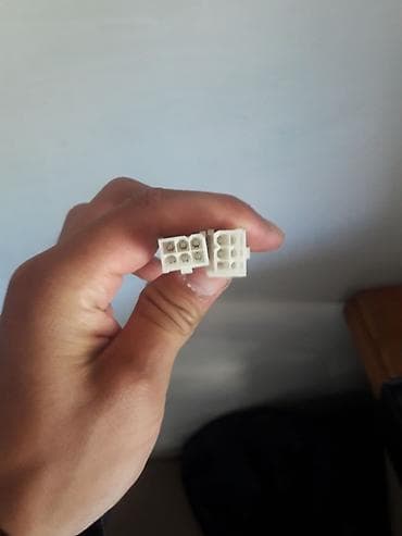 8: Переходник питания для видеокарты: 2× Molex (4‑pin) → PCI‑E 6+2 pin — 2