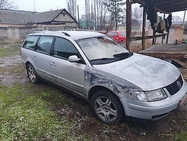 Volkswagen Passat Variant: 2000 г., 2 л, Механика, Бензин, Универсал