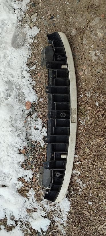 усилитель бампера: Усилитель бампера Subaru, Б/у, Оригинал — 2