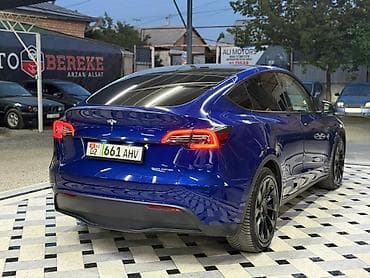 Tesla: Tesla Model Y: 2021 г., Электромобиль, Кроссовер — 4