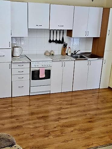 озерный дом: Сдается большой дом (95 кв.м.) в Центре Отдыха “Радуга”, в трех — 10
