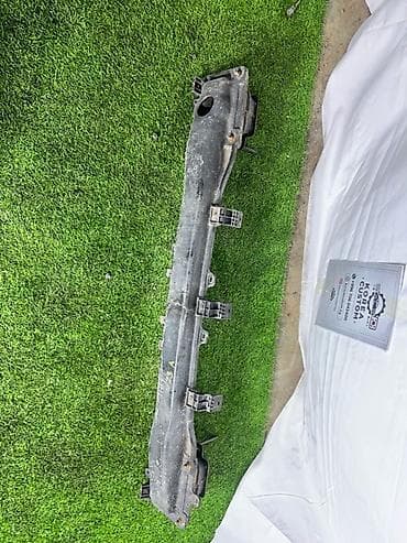 tucson: Усилитель бампера Hyundai, Оригинал — 2