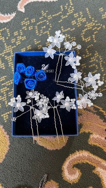 продаю токмок: Броши — 4