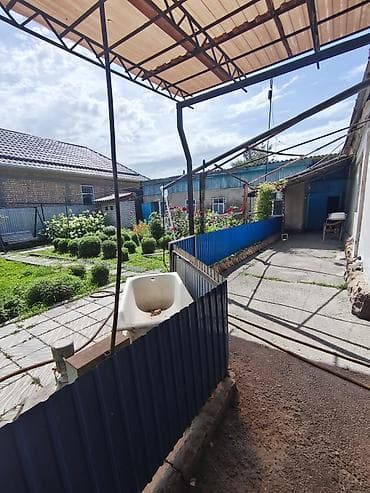Продаётся частный дом с участком, дом 66кв, участок 4,5сотки имеется — 10