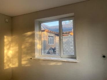 продаю дом карла маркса: Продаётся двухэтажный дом с мансардной крышей. Пошаговой доступности — 8