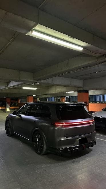byd e9: Lixiang L8: 2023 г., 1.5 л, Гибрид, Внедорожник — 3