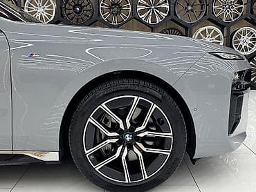 performance: BMW 7 series: 2023 г., 3 л, Автомат, Бензин, Седан — 6