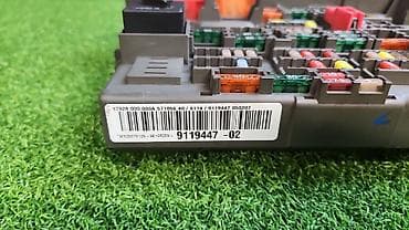 bew e34: Блок предохранитель е90 9 119 —447 Год 2009 В отличном состоянии — 3