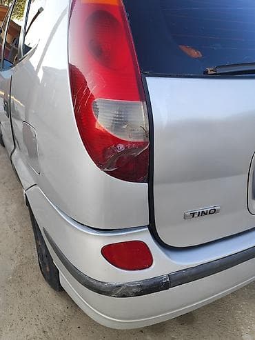 Унаа сатуу: Nissan Almera Tino: 2002 г., Хетчбек — 5