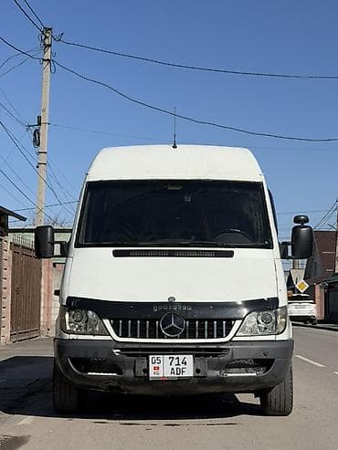 передний бампер на мерседес 210: Легкий грузовик, Mercedes-Benz, Дубль, 3 т, Б/у — 1