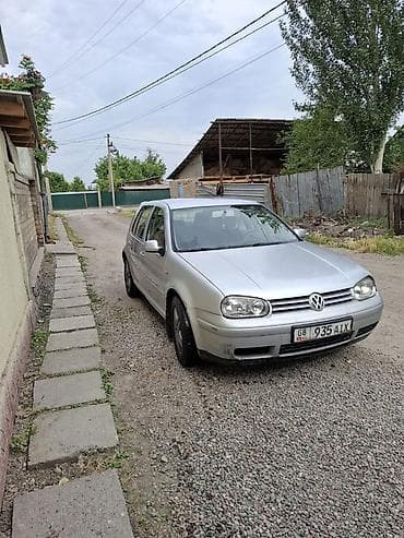 Унаа сатуу: Volkswagen Golf: 2003 г., 2 л, Кол менен иштөөчү, Бензин, Хетчбек — 1