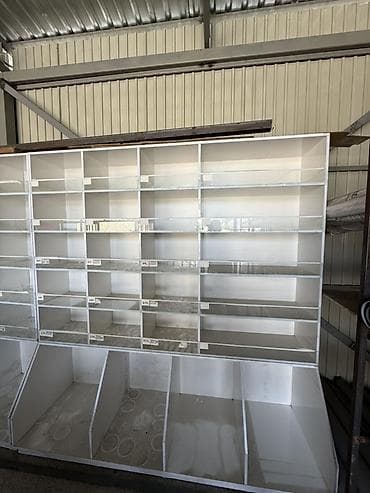 Упаковочные товары: Торговый стеллаж витринного типа для магазина цена за комплект также — 1