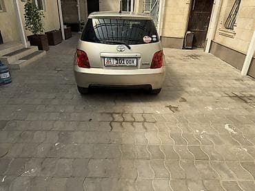 mini kuper: Toyota Ist: 2004 г., 1.3 л, Автомат, Бензин, Хэтчбэк — 3