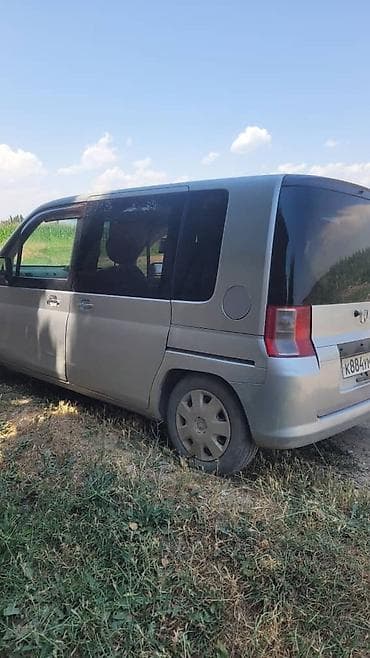 лак авто: Honda Mobilio: 2002 г., 1.5 л, Автомат, Бензин, Минивэн — 2
