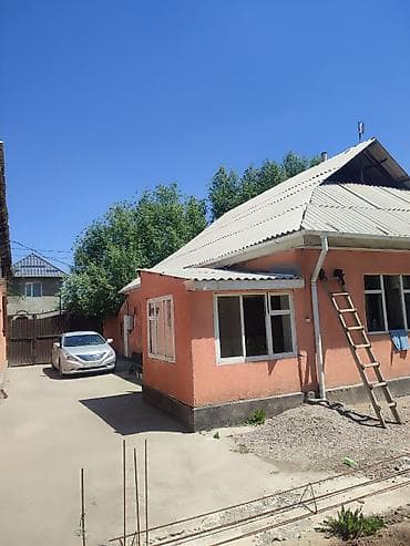модыльный дом: Продаётся жилой дом с дворовой территорией. - Одноэтажный дом с — 2