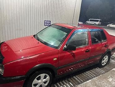 Транспорт: Volkswagen Vento: 1992 г., 1.8 л, Механика, Бензин, Седан — 3