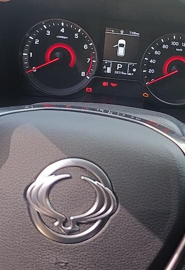 Транспорт: Ssangyong Tivoli: 2023 г., 1.5 л, Автомат, Бензин, Кроссовер — 6
