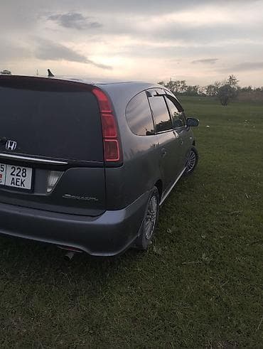 mazda 626 2002: Honda Stream: 2004 г., 1.7 л, Автомат, Бензин, Минивэн — 3