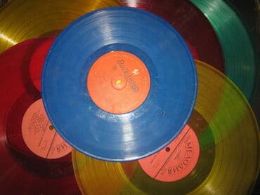 Музыкальные инструменты: Виниловые пластинки. Регулярные обновления. В разной сохранности — 2