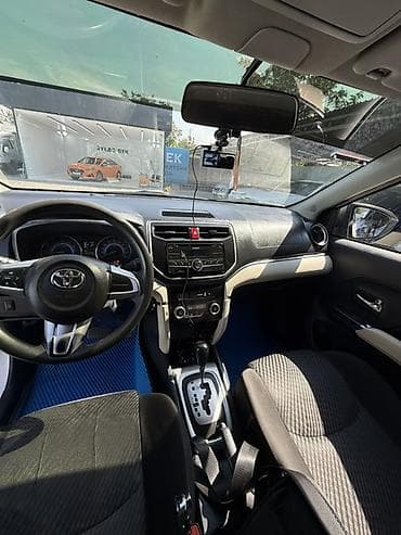 Toyota Rush: 2020 г., 1.5 л, Автомат, Бензин, Кроссовер — 10