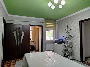 квартиры и дома: Продается жилой дом с двором и хозпостройками. Описание объекта — 10