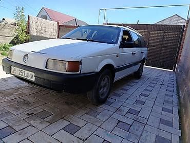 Volkswagen Passat Variant: 1992 г., Ручные, Бензин, Универсал — 2