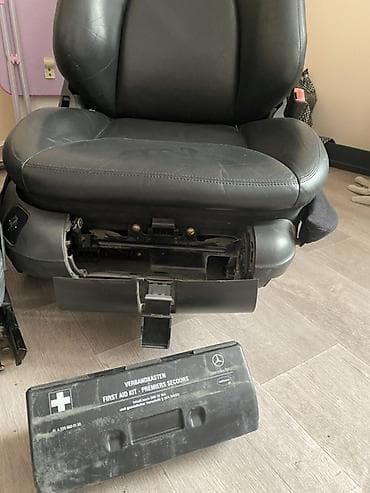 монитор аос 18 5: Переднее сиденье, Кожа, Mercedes-Benz 2001 г., Б/у, Оригинал, Германия — 4