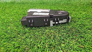 е38: Блок привода сдв.крышки люка с модулем е46, е38 Номер 67.61—.9 — 1