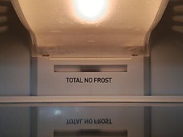 core 2: Холодильник Indesit, Б/у, Двухкамерный, No frost, 60 * 2 * 60 — 4